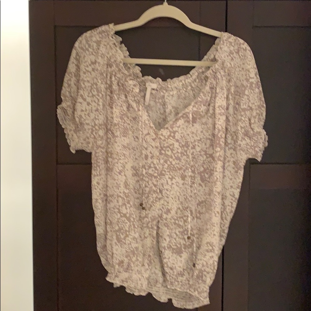 Taupe and white flower summer blouse